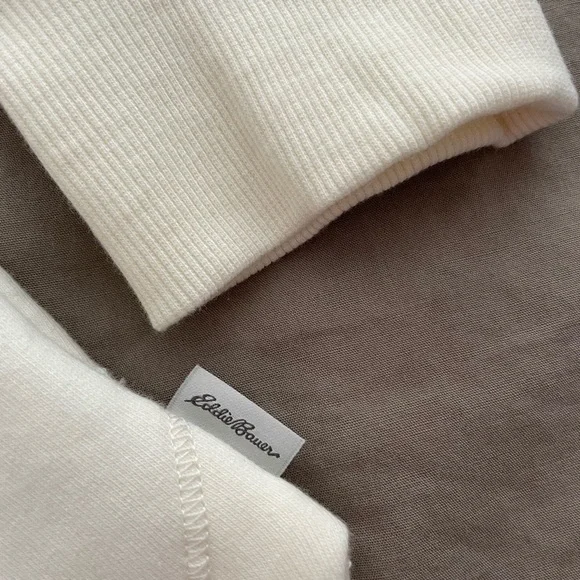 Cozy Camp Shirttail Hem (XS) - Picture 4 of 7